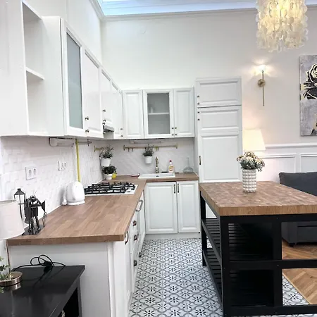 V1 Riverfront 2 Bdrm * Budapeszt