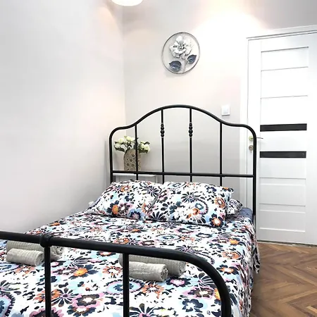 V1 Riverfront 2 Bdrm Daire Budapeşte